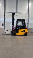 Hyundai 20B-9 2150