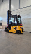 Hyundai 20B-9 2150