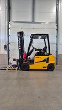 Hyundai 20B-9 2233
