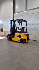 Hyundai 16B-9 9697