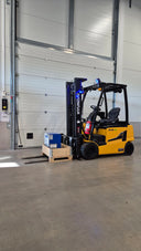 Hyundai 16B-9 9697