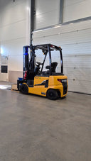 Hyundai 16B-9 9697 - ottossontruck